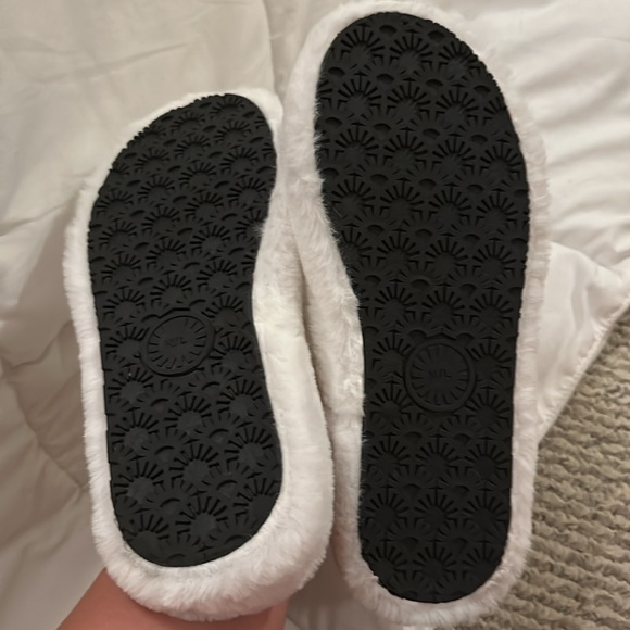 Size 10 Bride Slip On Slippers - Picture 3 of 3